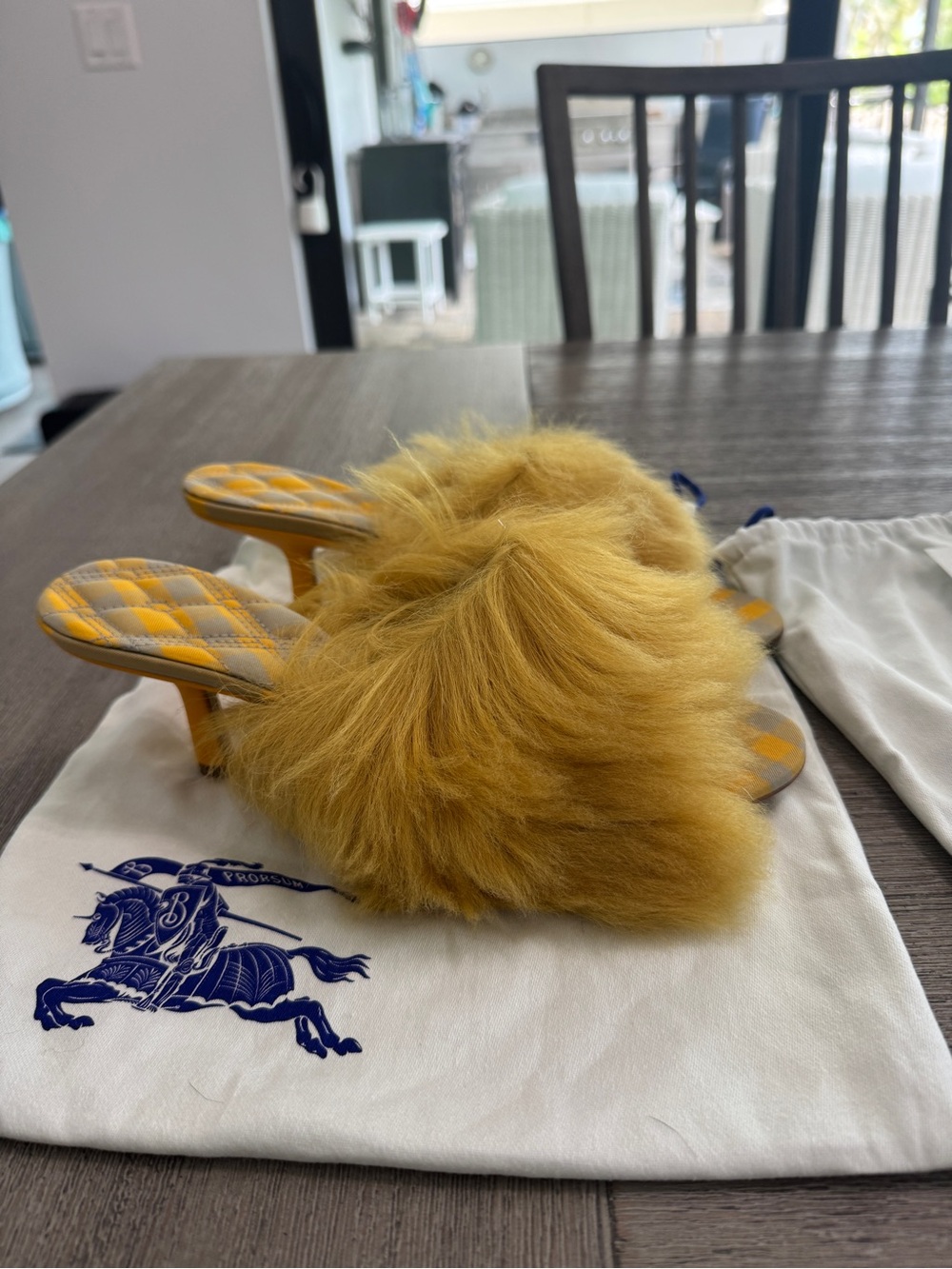 Burberry Mustard Yellow 100% Shearling Fur Slide Sandals - Picture 4 of 12
